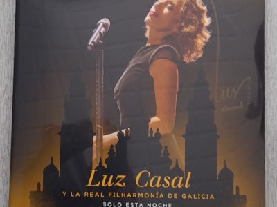 Doble vinilo firmado de Luz Casal y la Real Filharmonía de Galicia